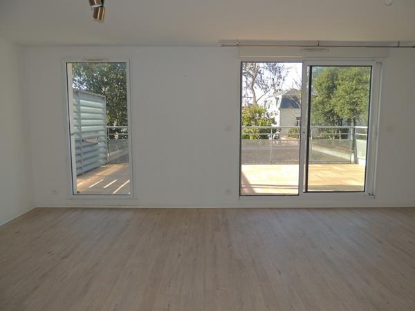 Appartement  3 pièce(s)  2 chambre(s)  64 m²