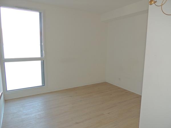 Appartement  3 pièce(s)  2 chambre(s)  64 m²