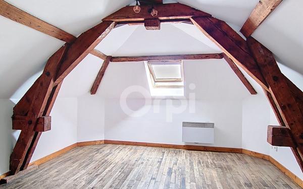 Immeuble à vendre    11 pièces • 206,44 m2 Chaumont