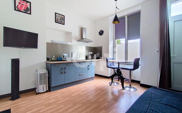 Immeuble à vendre    11 pièces • 206,44 m2 Chaumont