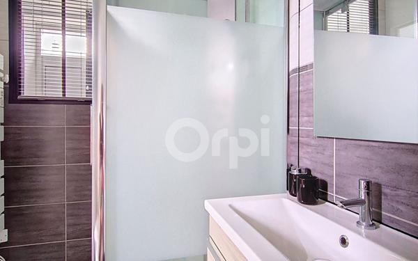 Immeuble à vendre    11 pièces • 206,44 m2 Chaumont