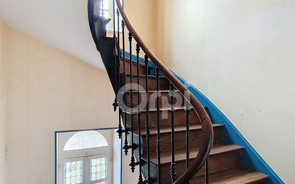 Immeuble à vendre    11 pièces • 206,44 m2 Chaumont