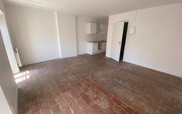 Appartement à louer    2 pièces •  Le Beausset