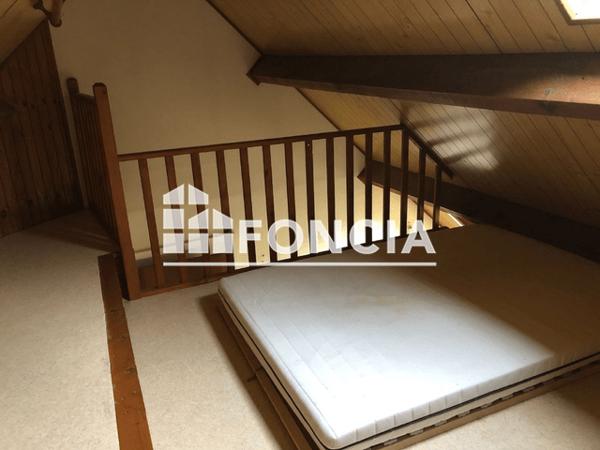 Location Studio 27.15 m² - 59 GRANDE RUE Chateau Thierry 02400