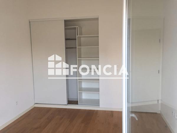 Location Appartement 2 pièces 57 m² - 259 RUE VAISSEAU LE VENGEUR Lille 59000