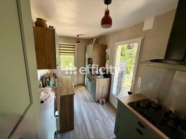 Maison
         4 pièces
        - 65 m² 220 000 € *