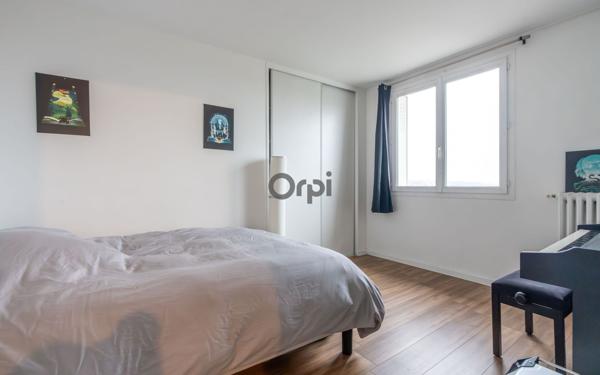 Appartement à vendre    2 pièces • 43,93 m2 Joinville-le-Pont