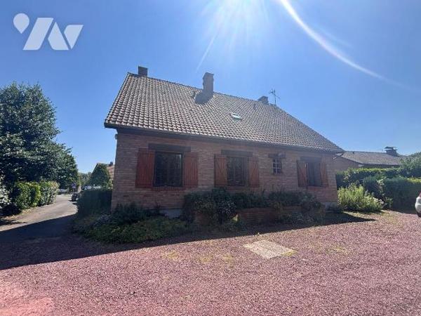 NOUVEAUTE :
A vendre à SAINT VALERY SUR SOMME (80230), une maison en briques sur sous-sol comp...