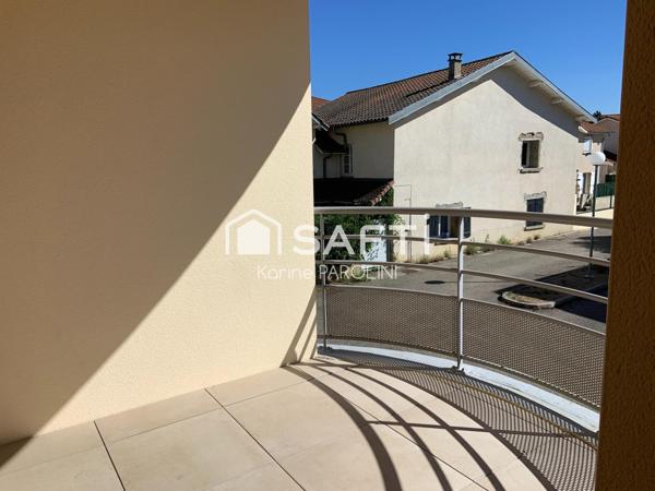 T4 vendu avec garage double – Centre village