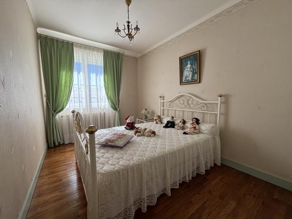 Maison 5 pièce(s) 4 chambre(s) 89 m²