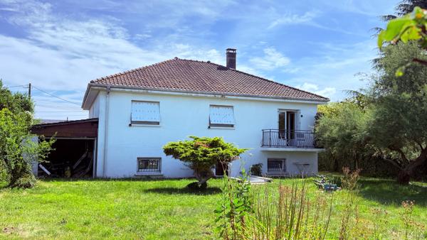SAINTE GENEVIEVE MAISON INDIVIDUELLE SEJOUR DOUBLE, CUISINE, 3 CHAMBRES , SOUS-SOL TOTAL  AMENAGE, DEPENDANCE, GARAGE, JARDIN