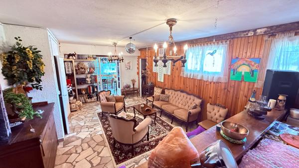 SAINTE GENEVIEVE MAISON INDIVIDUELLE SEJOUR DOUBLE, CUISINE, 3 CHAMBRES , SOUS-SOL TOTAL  AMENAGE, DEPENDANCE, GARAGE, JARDIN