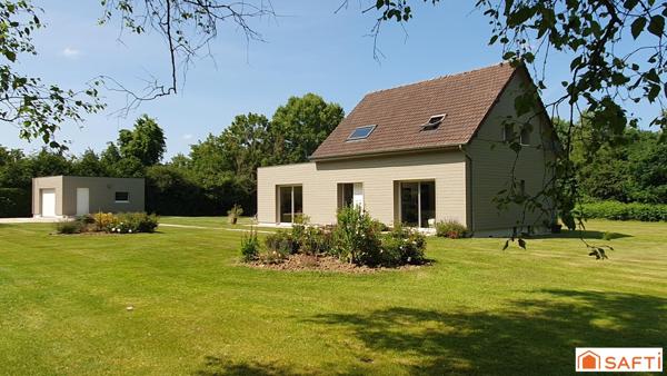 Confortable maison avec grand garage proche école et commerces