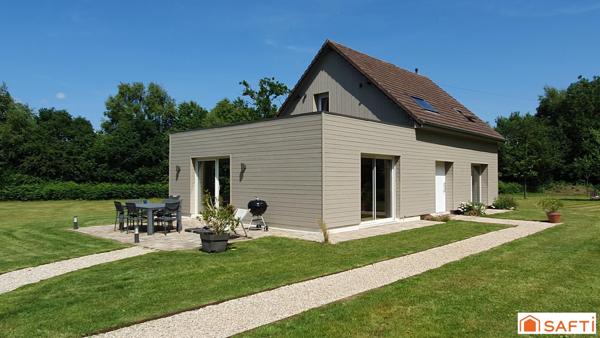 Confortable maison avec grand garage proche école et commerces