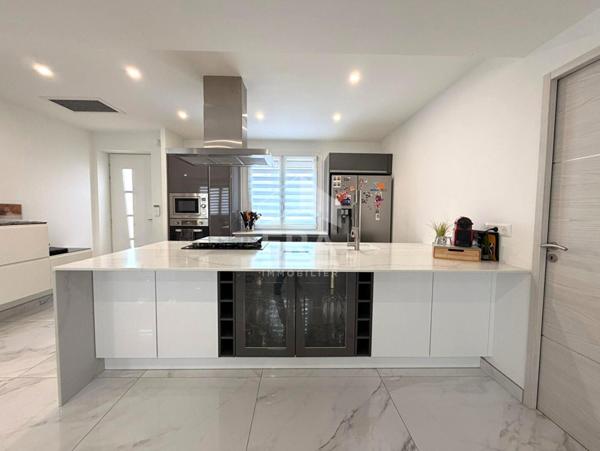 A vendre - MARIGNANE Maison 5/6 pièces 110 m2 - piscine - stationnements