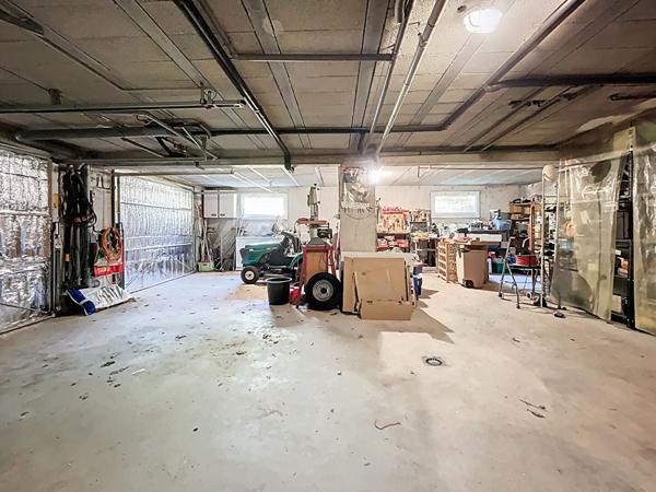 EXCLUSIVITE - VILLA DE 147 M² HABITABLES SUR 2683 M² DE TERRAIN