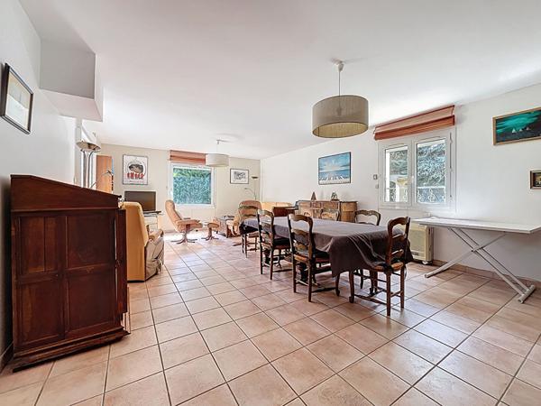 EXCLUSIVITE - VILLA DE 147 M² HABITABLES SUR 2683 M² DE TERRAIN