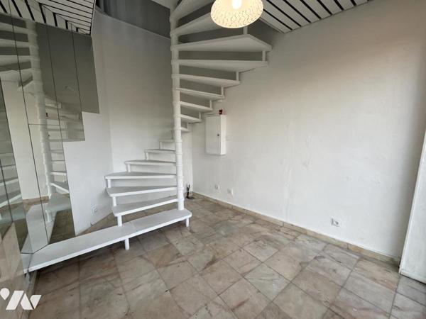 PLOEMEUR - BOURG - Local commercial de 31,55m² environ