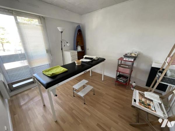 PLOEMEUR - BOURG - Local commercial de 31,55m² environ