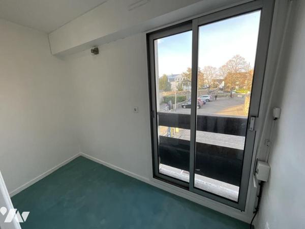 PLOEMEUR - BOURG - Local commercial de 31,55m² environ