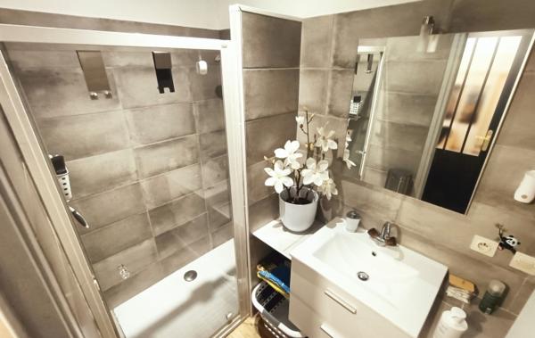 Vente Appartement P2 Au cur du village rénové(e) Cremeaux