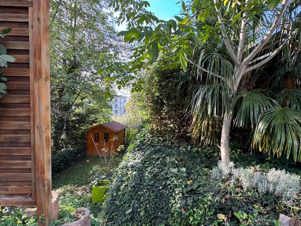 Maison Chassieu 8 pièce(s) 182 m2