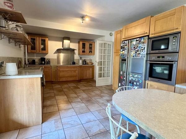 Maison Chassieu 8 pièce(s) 182 m2