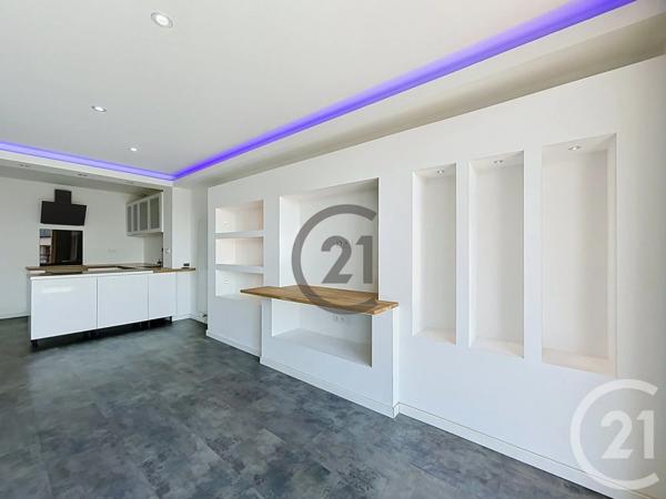 Appartement F3 à vendre  3 pièces - 68 m 2   REIMS  - 51