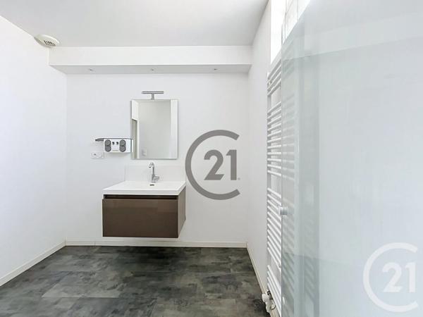 Appartement F3 à vendre  3 pièces - 68 m 2   REIMS  - 51
