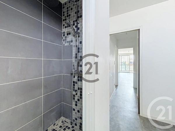 Appartement F3 à vendre  3 pièces - 68 m 2   REIMS  - 51