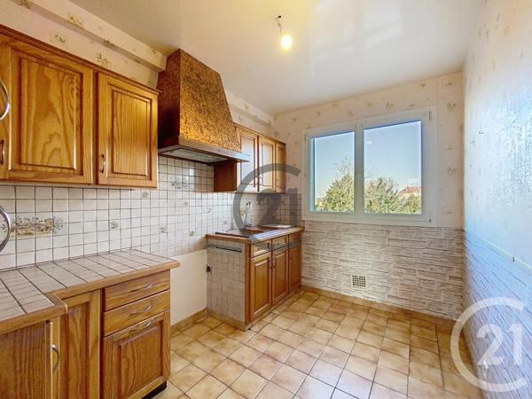 Appartement T3 à vendre  3 pièces - 64,37 m 2   STE SAVINE  - 10