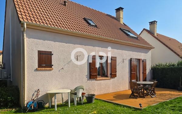 Maison à vendre    5 pièces •  Fosses