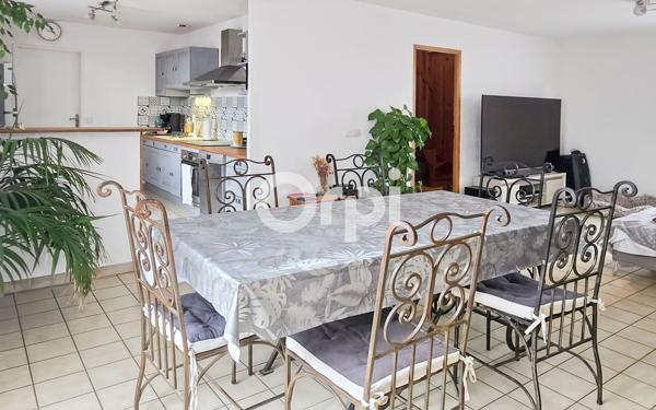 Maison à vendre    5 pièces •  Fosses