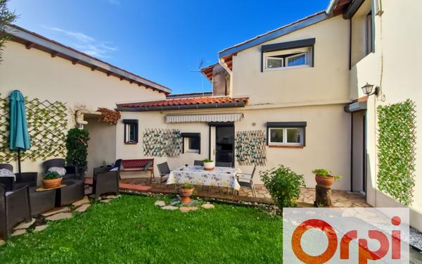 Maison à vendre    3 pièces •  Grenade