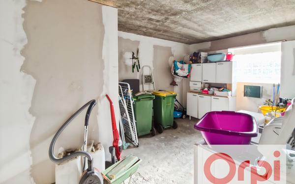 Maison à vendre    3 pièces •  Grenade