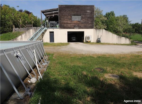 À vendre - Maison individuelle, 5 pièces située à Laramière (46260)