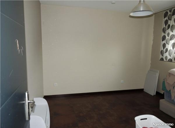 À vendre - Maison individuelle, 5 pièces située à Laramière (46260)