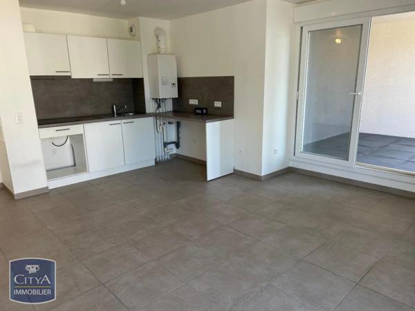 Appartement à louer 2 pièces 46.95m²