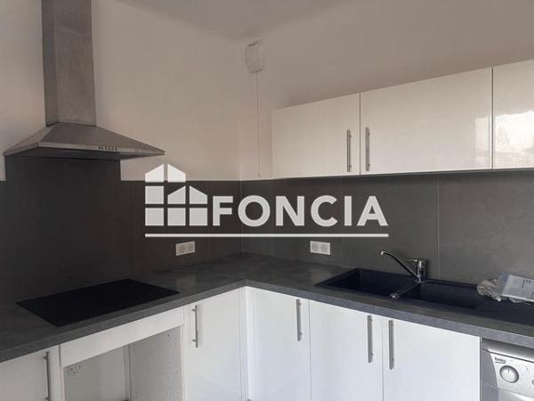 Location Appartement 3 pièces 62.5 m² - 175 CHEMIN DE LAVEINE La Roquette Sur Siagne 06550