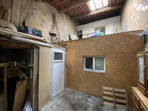 MAISON DE VILLAGE A RENOVER
