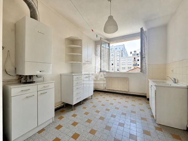 Appartement Villeurbanne 5 pièce(s) 94.17 m2
