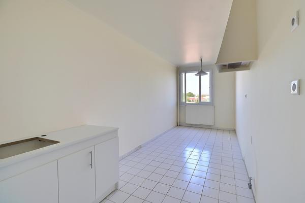 EXCEPTIONNEL : 5 PIECES 98 M2 AVEC BELLE VUE