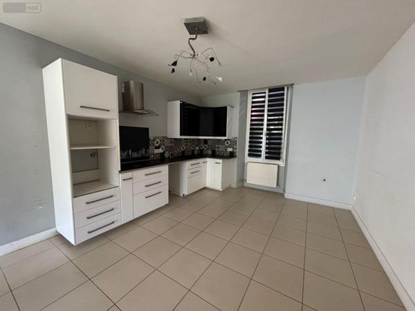 Appartement rénové à vendre à Épernay dans la Marne (51200), ref : 22373/1