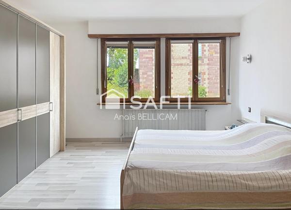 Splendide Maison de ville de 234 m² avec extérieur et garages
