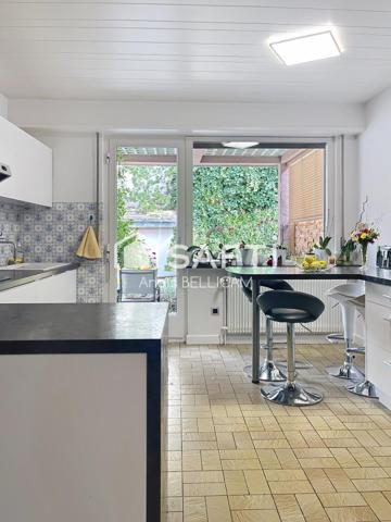 Splendide Maison de ville de 234 m² avec extérieur et garages