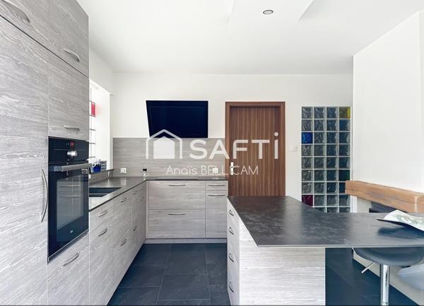 Splendide Maison de ville de 234 m² avec extérieur et garages