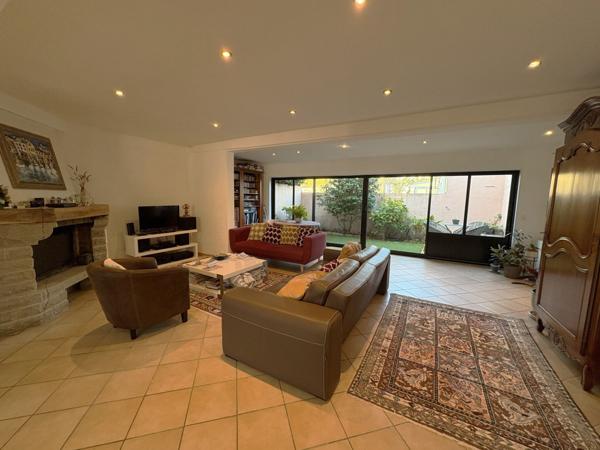 Vente Maison166,9 m² - 6 Pièces - ST MALO (35400)