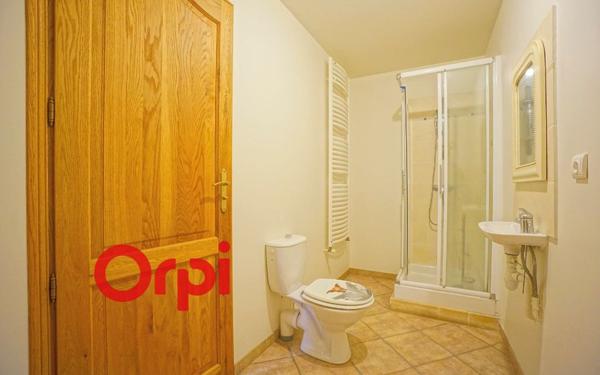 Maison à louer    5 pièces •  Brionne