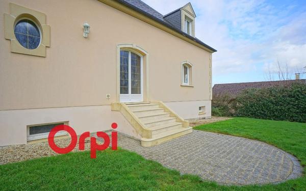 Maison à louer    5 pièces •  Brionne