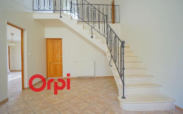 Maison à louer    5 pièces •  Brionne